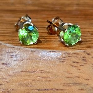 14k Gold Green Stud Earrings 1+ carats each August Peridot